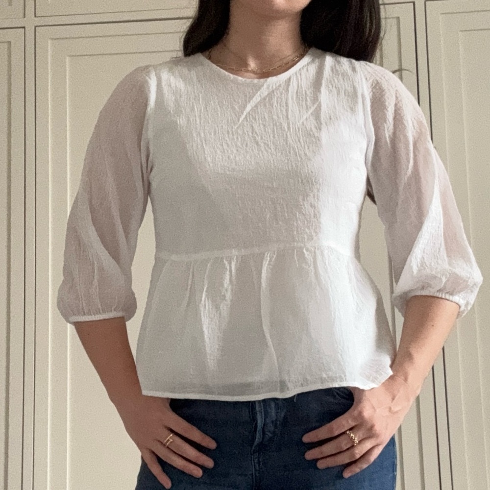 Abercrombie & Fitch White Three-Quarter Sleeve Lightweight Blouse Top